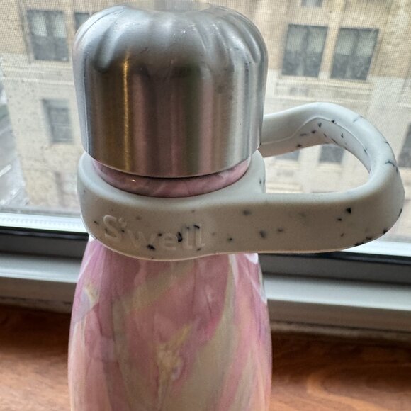 S'well 17oz Insulated Water Bottle in Geode Rose (marbled pink & lilac) - Picture 10 of 13